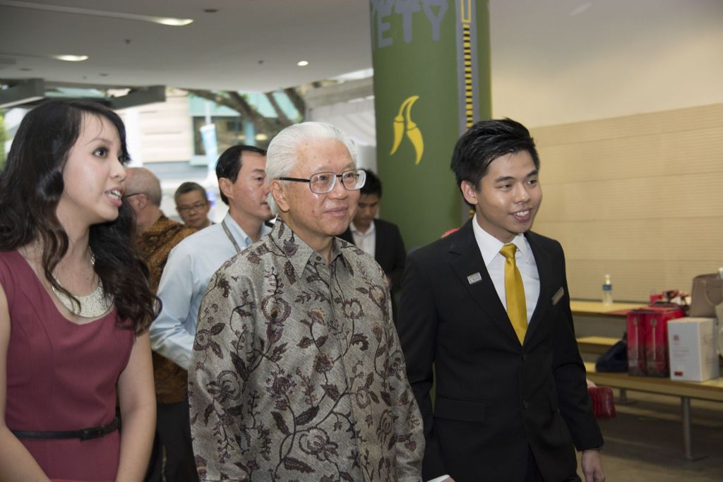 Miniature of SMU Patron President Tony Tan taking in the festivities at the 2014 Patron's Day