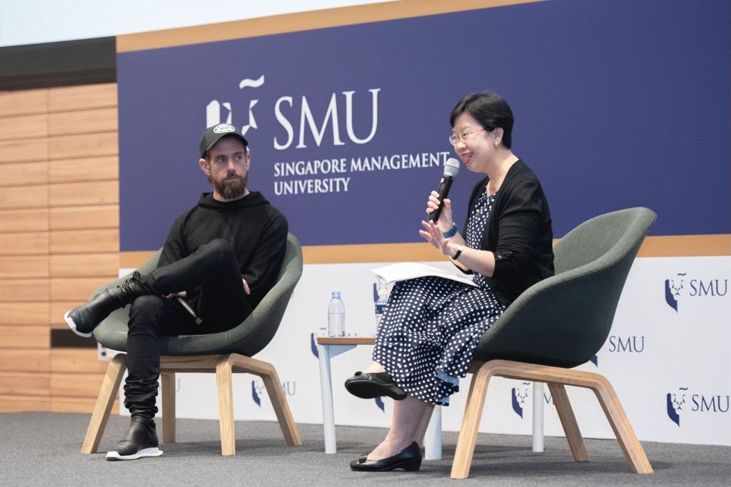 Miniature of Professor Lily Kong and Mr Jack Dorsey at the SMU Presidential Distinguished Lecture Series 2019