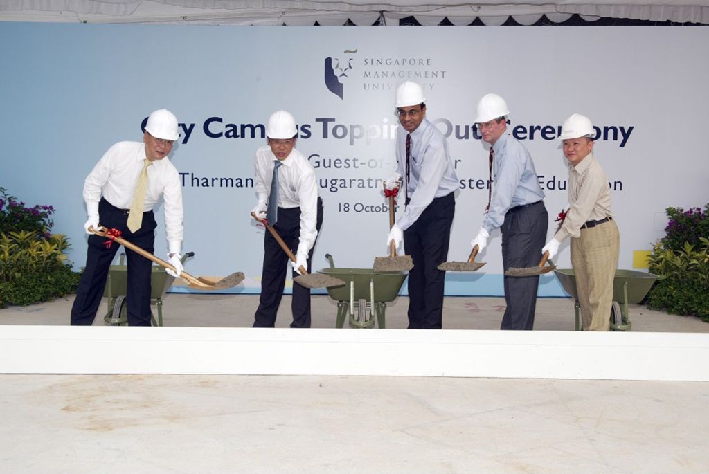 Miniature of Topping Out Ceremony for City Campus