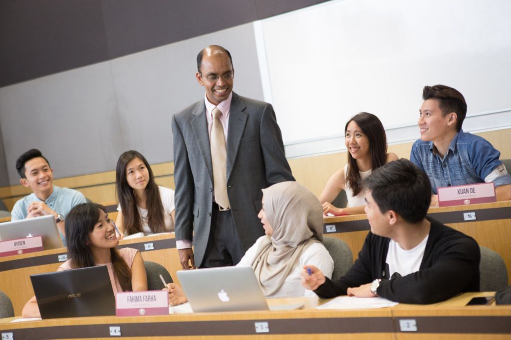 Miniature of Professor Tharindra Ranasinghe engaging with students during lecture