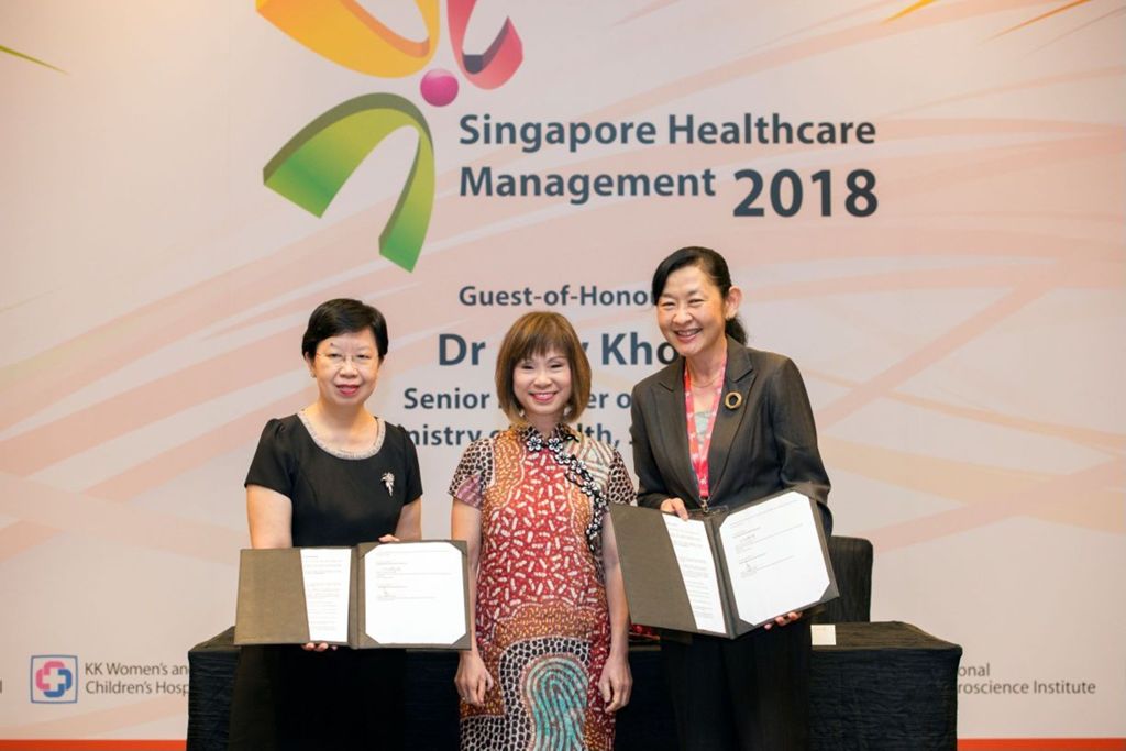 Miniature of At the SMU and Singhealth MOU signing ceremony