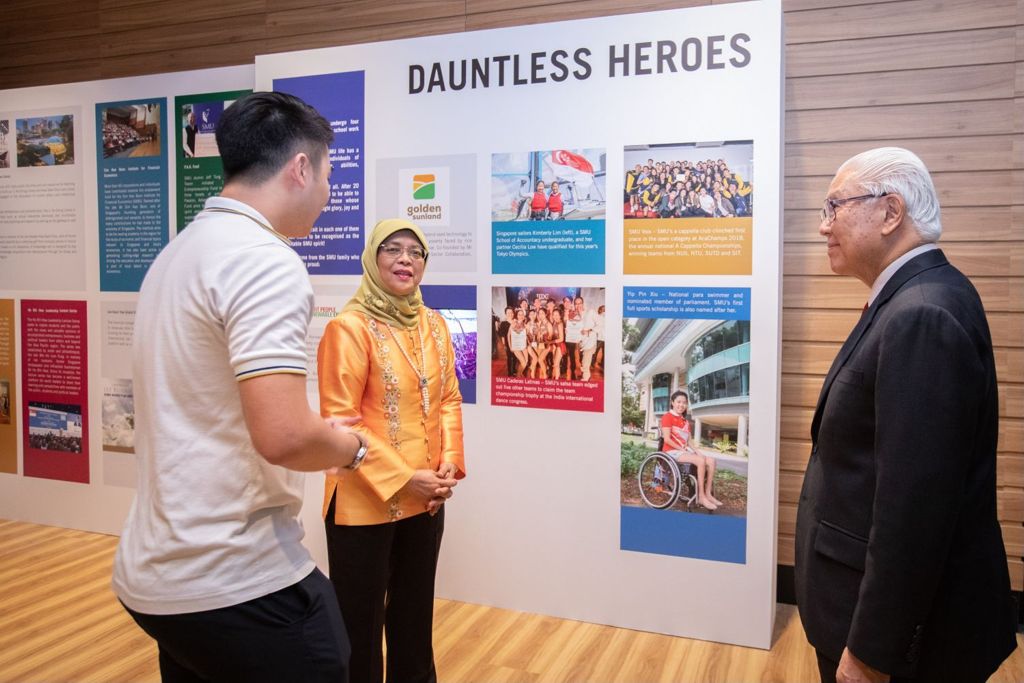 Miniature of 20 Years of SMU: Exhibition viewed by Halimah Yacob and Dr Tony Tan